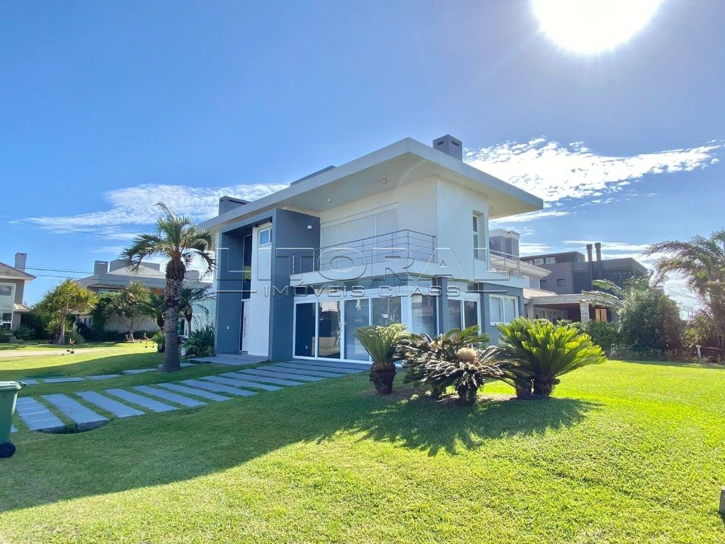 Casa em Condomínio 4 Dormitório(s) Bairro Ventura
