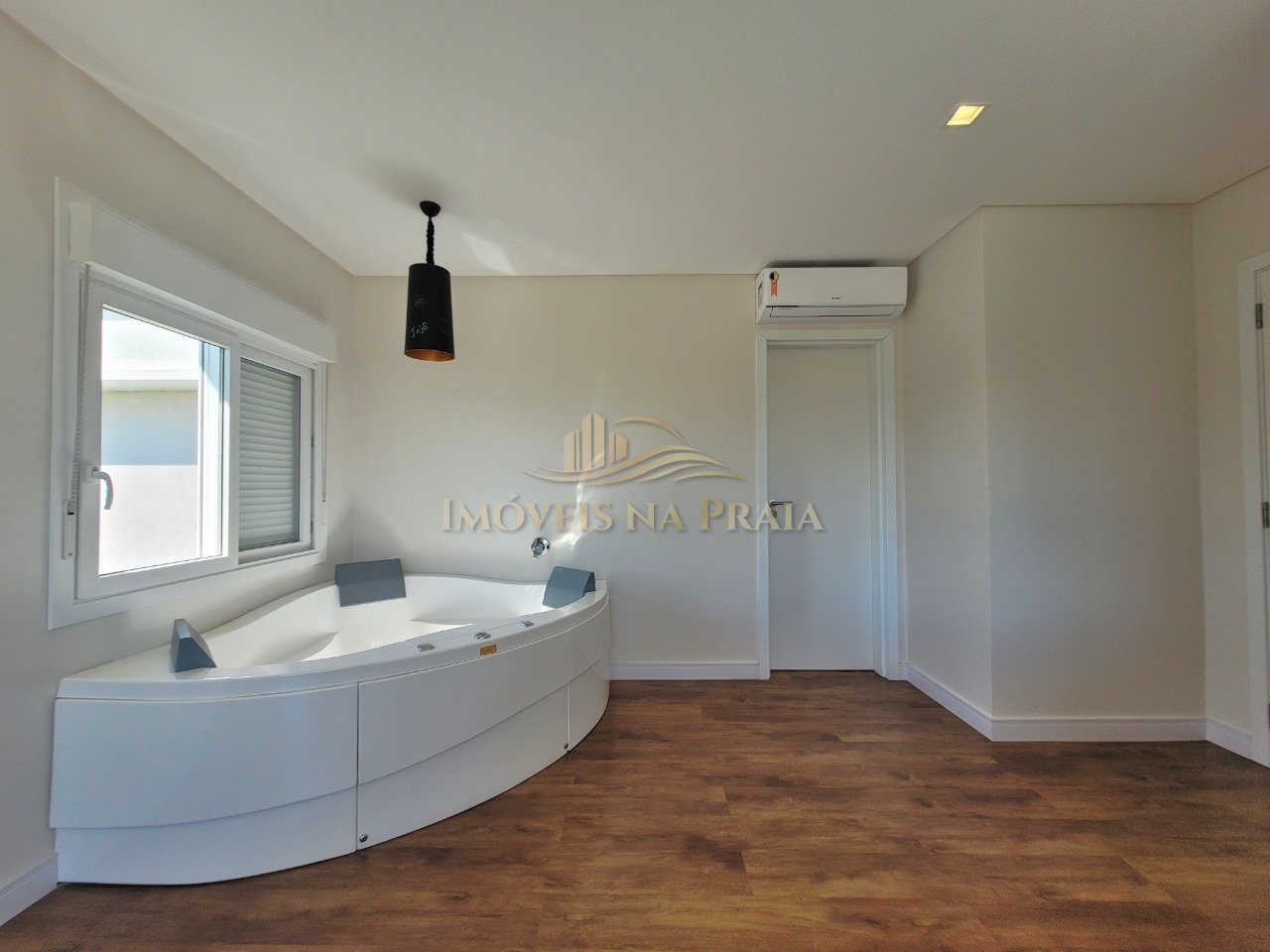 Foto 42 — Casa em Condomínio 4 dormitórios no bairro Sea Coast