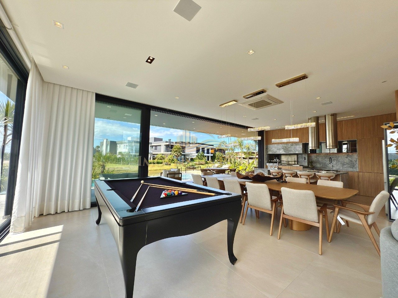 Foto 9 — Casa em Condomínio 5 Dormitório(s) Bairro Sense Xa