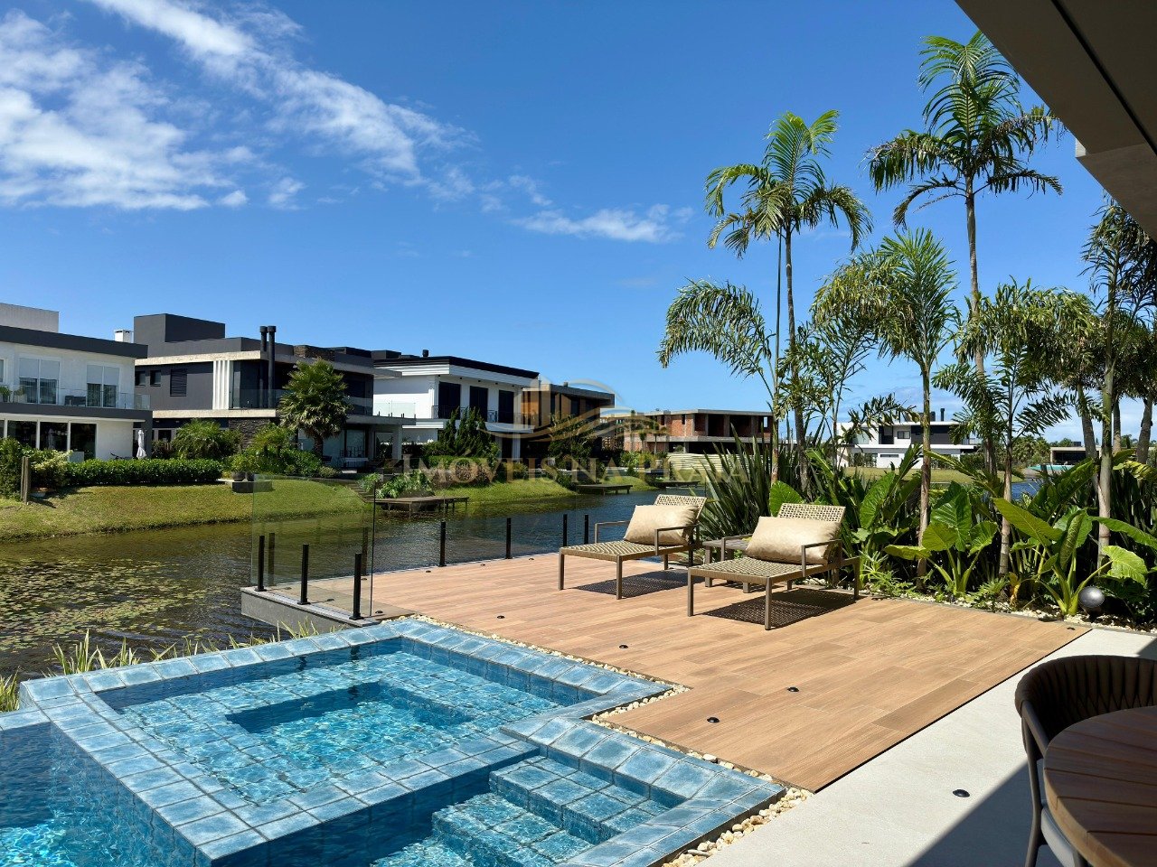 Foto 19 — Casa em Condomínio 5 Dormitório(s) Bairro Sense Xa