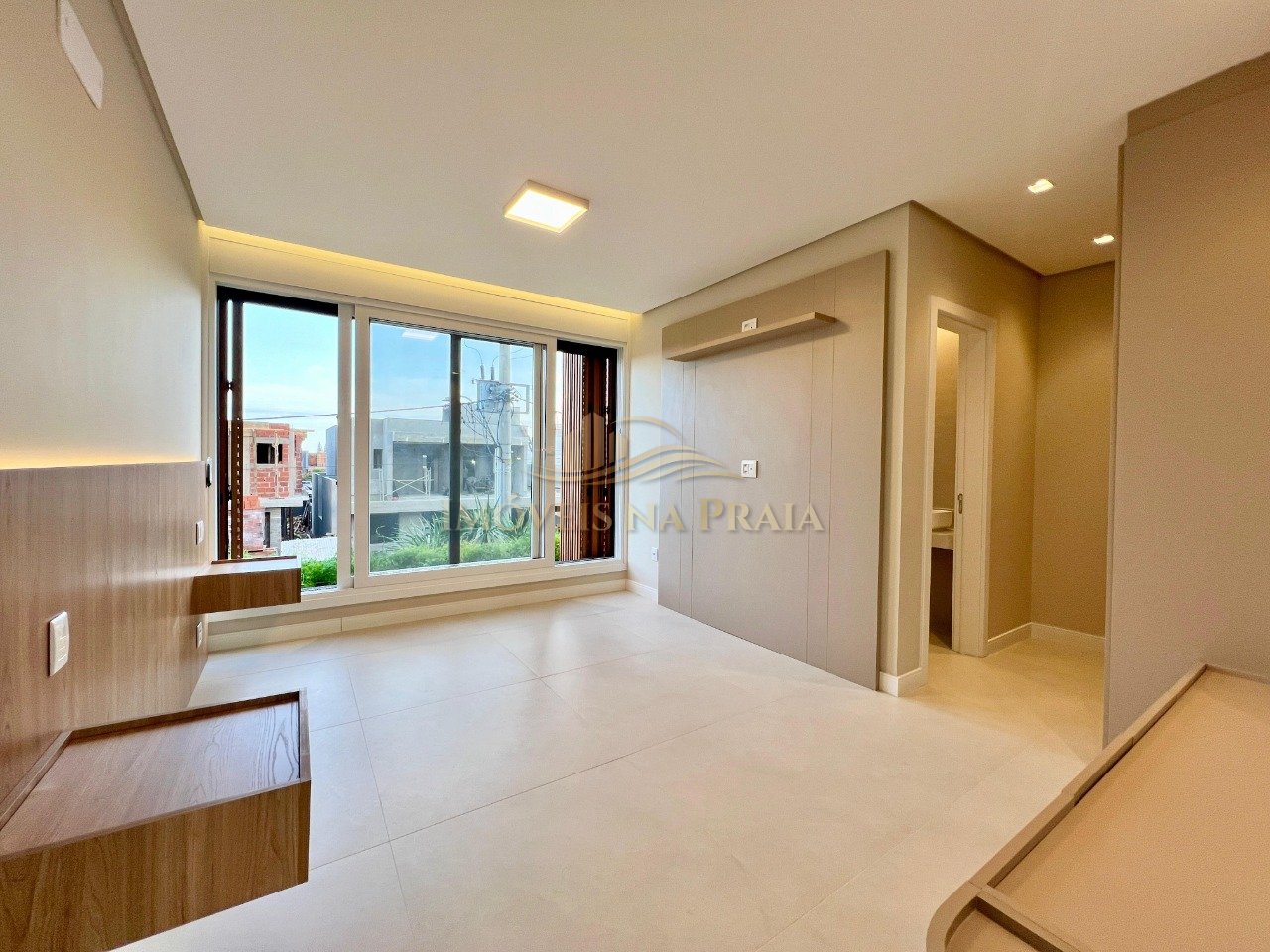 Foto 25 — Casa em Condomínio 4 Dormitório(s) Bairro Sunset