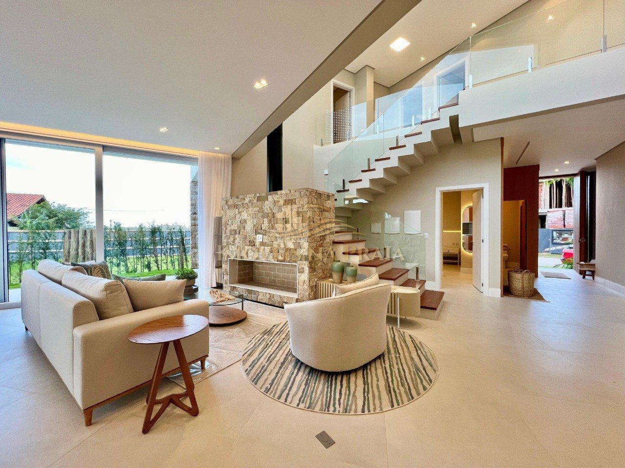 Foto 7 — Casa em Condomínio 4 Dormitório(s) Bairro Sunset