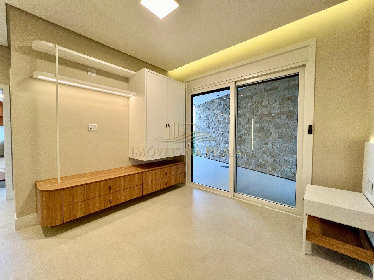 Foto 12 — Casa em Condomínio 4 Dormitório(s) Bairro Sunset