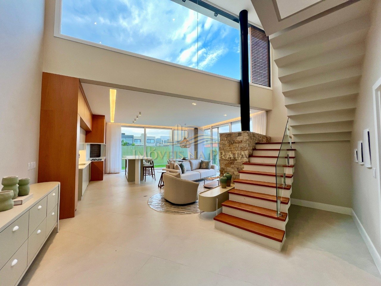 Foto 3 — Casa em Condomínio 4 Dormitório(s) Bairro Sunset