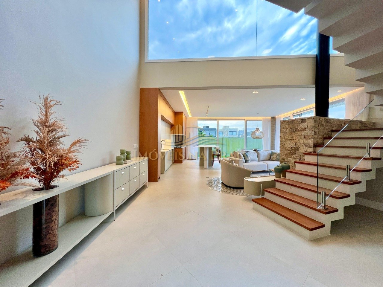 Foto 4 — Casa em Condomínio 4 Dormitório(s) Bairro Sunset