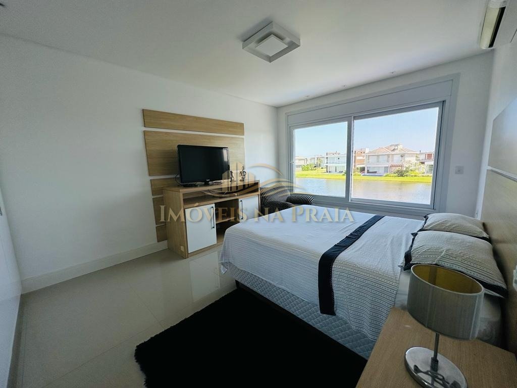 Foto 2 — Casa em Condomínio 4 Dormitório(s) Bairro Enseada