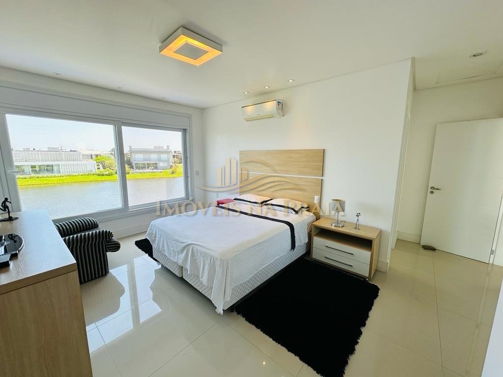 Foto 3 — Casa em Condomínio 4 Dormitório(s) Bairro Enseada