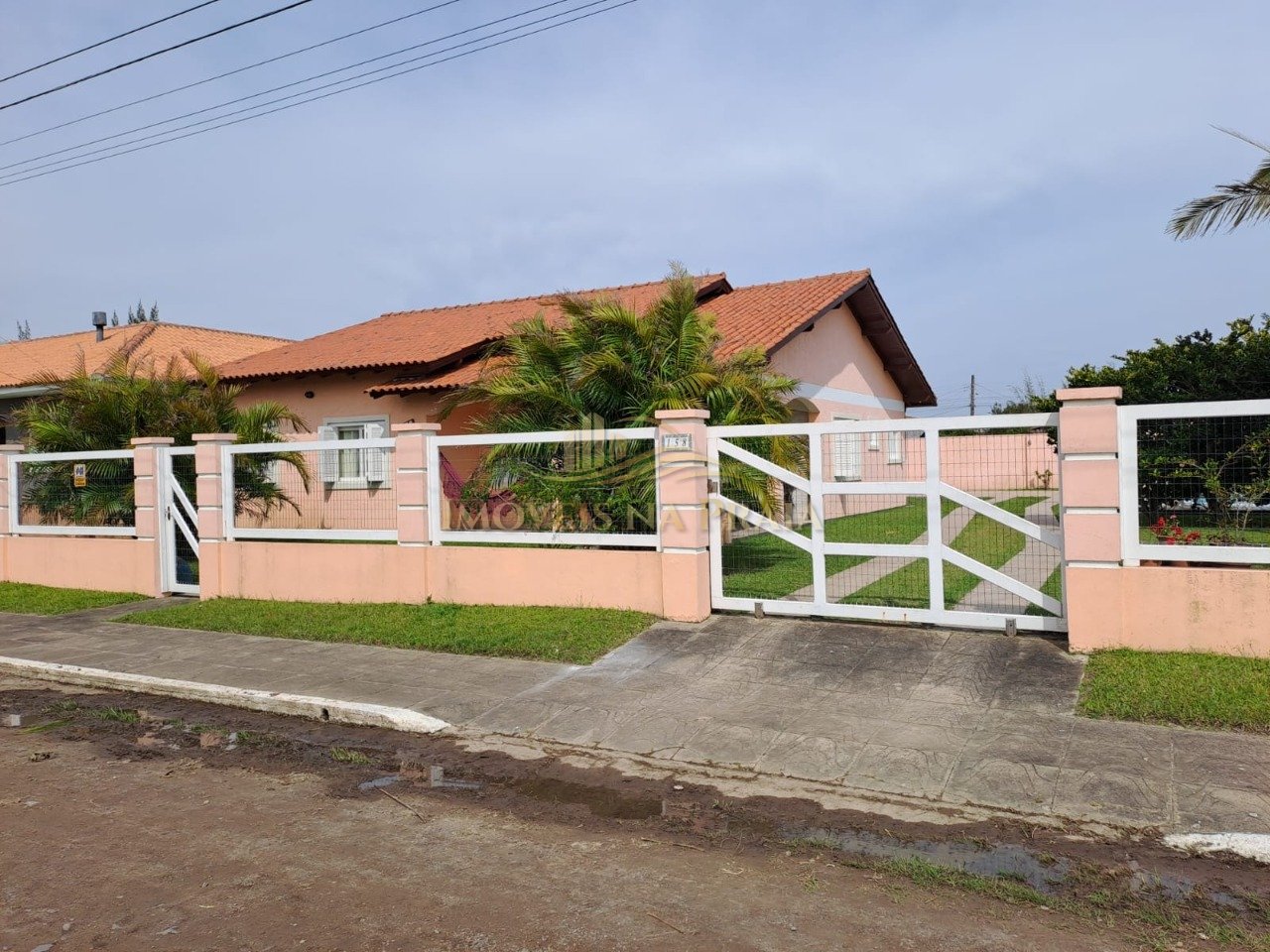 Casa 3 Dormitório(s) Bairro Arpoador