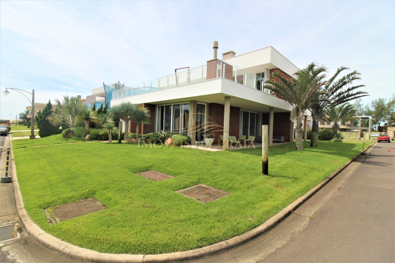 Casa em Condomínio 5 dormitórios no bairro Playa Vista