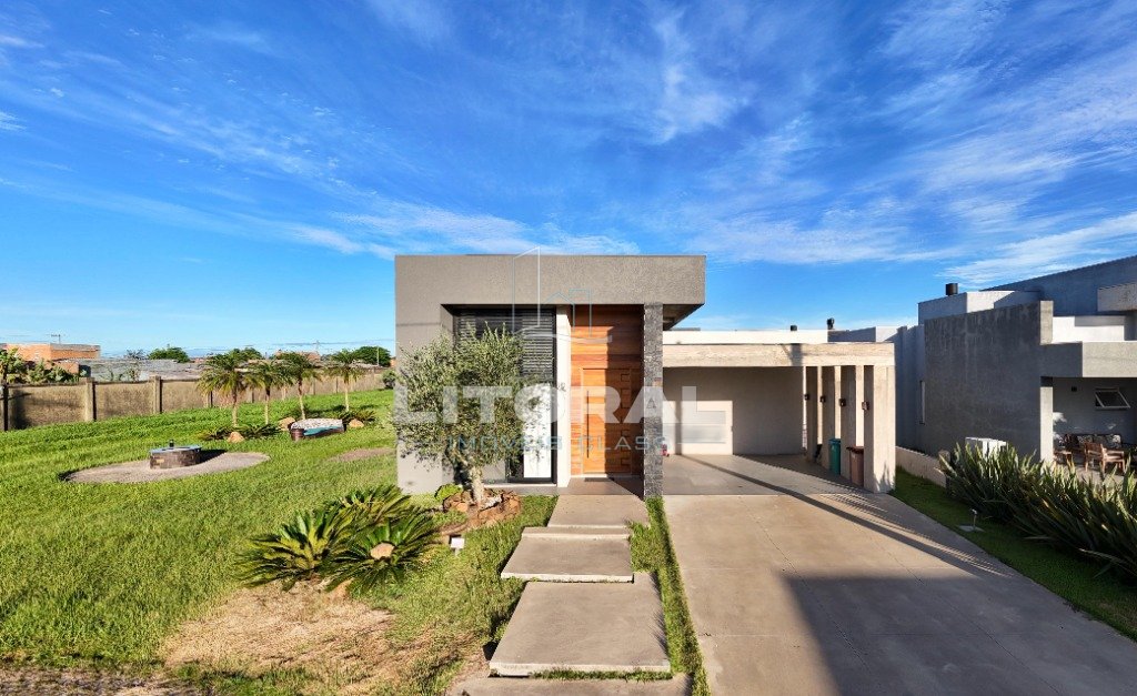 Casa em Condomínio 3 Dormitório(s) Bairro Dubai Re