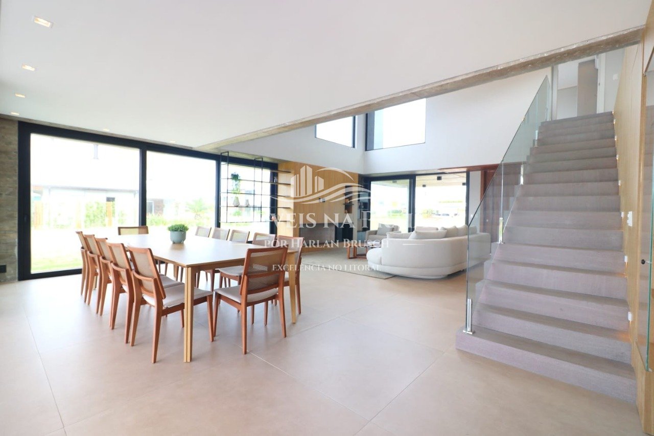 Foto 20 — Casa em Condomínio 6 Dormitório(s) Bairro Celebrat