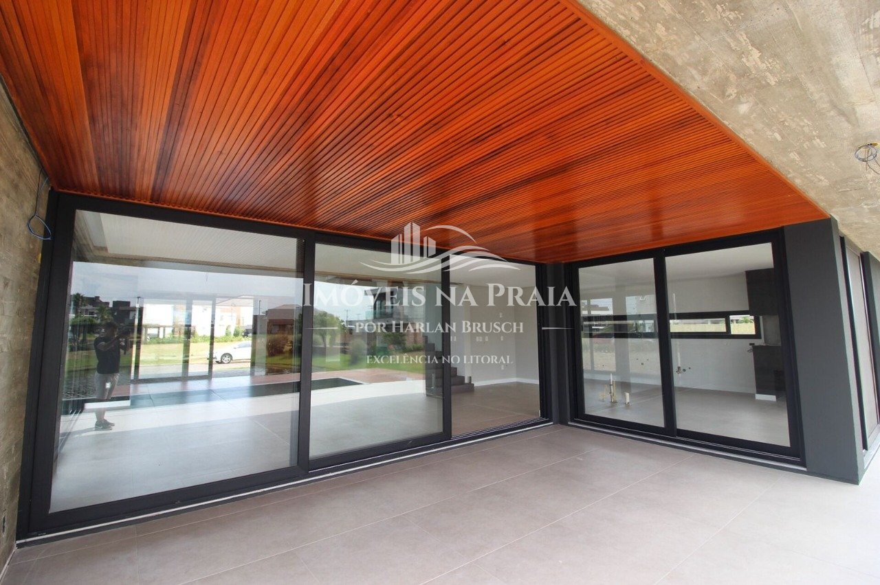 Foto 16 — Casa em Condomínio 6 Dormitório(s) Bairro Celebrat