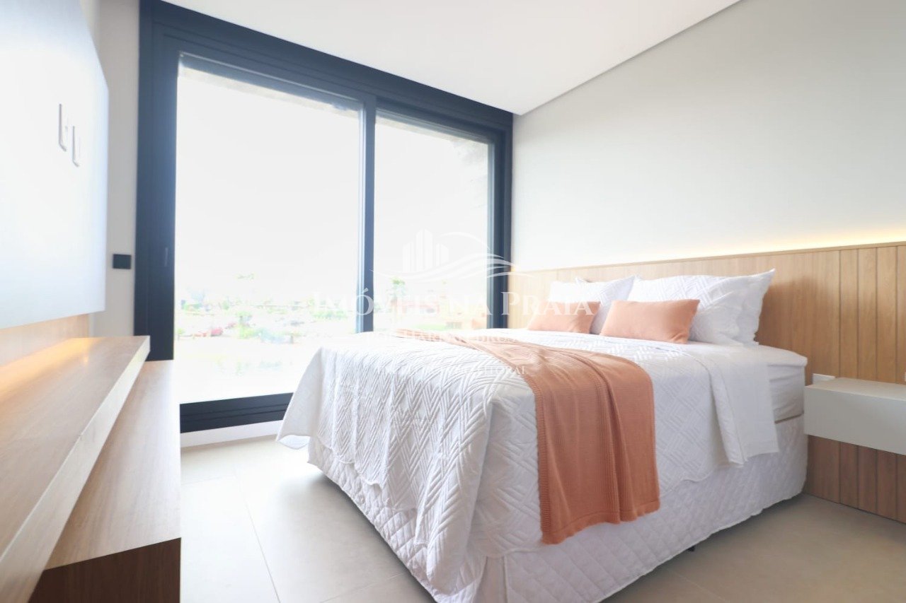 Foto 28 — Casa em Condomínio 6 Dormitório(s) Bairro Celebrat