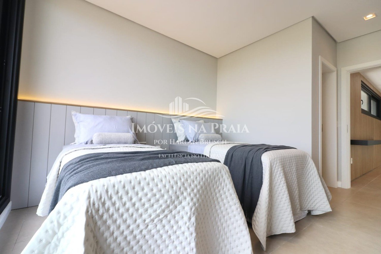 Foto 31 — Casa em Condomínio 6 Dormitório(s) Bairro Celebrat