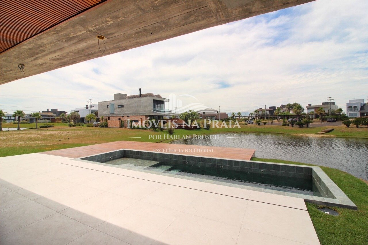 Foto 3 — Casa em Condomínio 6 Dormitório(s) Bairro Celebrat