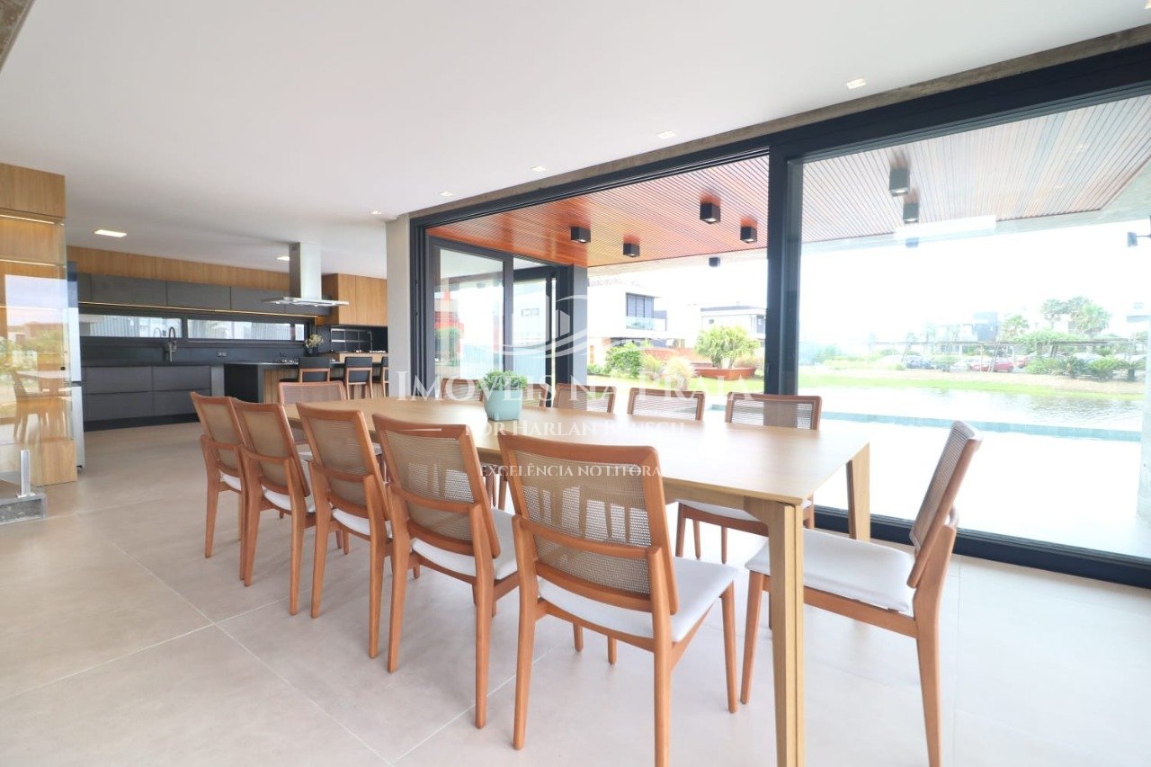 Foto 5 — Casa em Condomínio 6 Dormitório(s) Bairro Celebrat