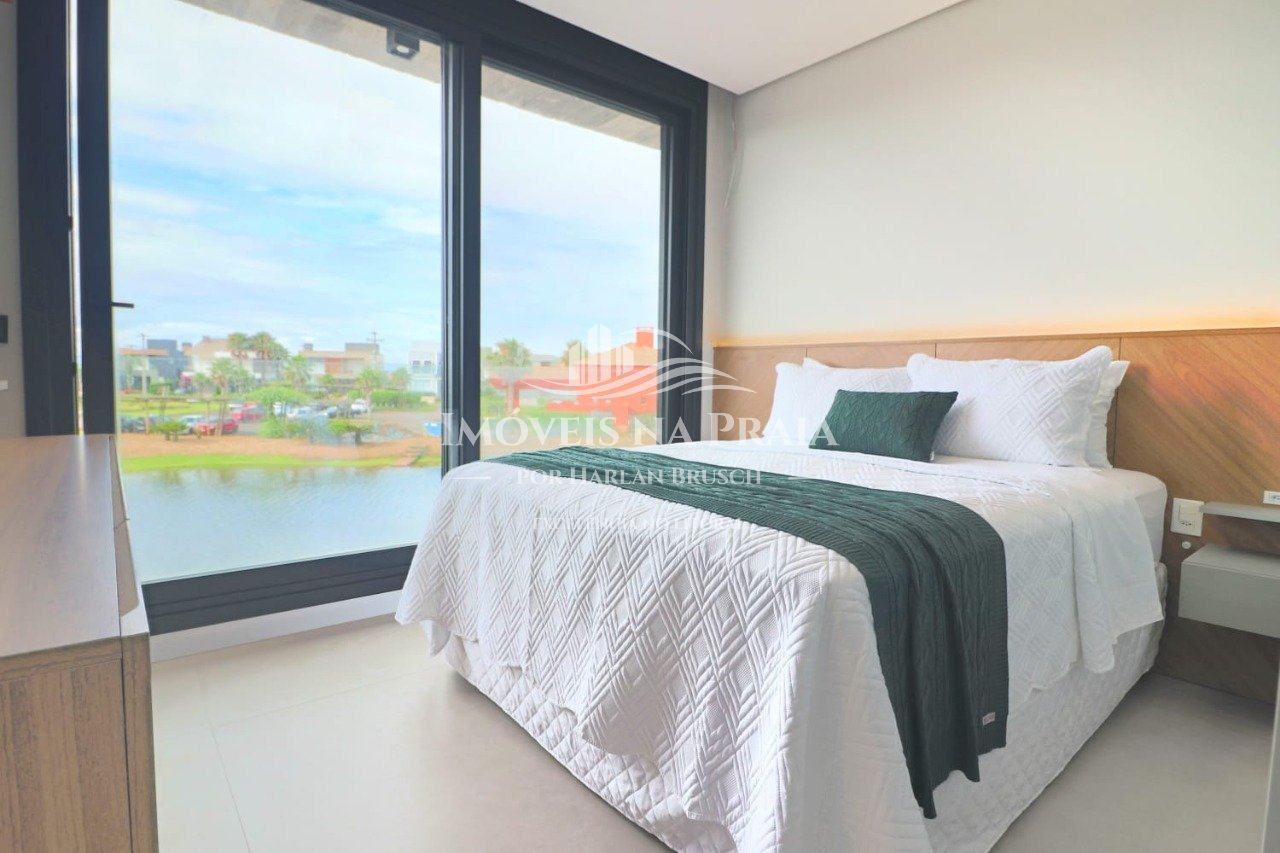 Foto 29 — Casa em Condomínio 6 Dormitório(s) Bairro Celebrat