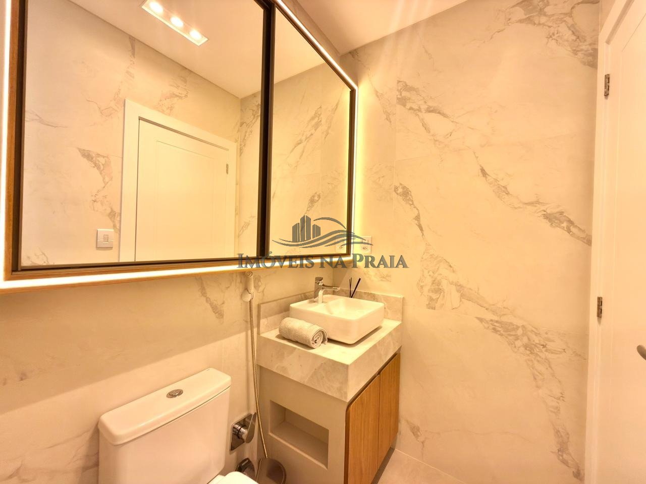 Foto 15 — Casa em Condomínio 4 Dormitório(s) Bairro Porto Co