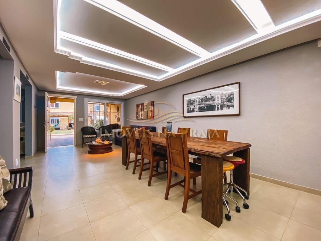 Foto 5 — Casa em Condomínio 4 Dormitório(s) Bairro Villas R