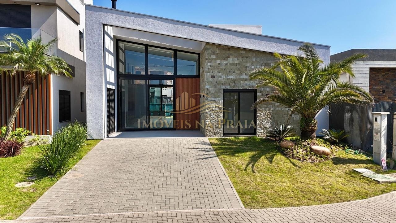 Casa em Condomínio 4 Dormitório(s) Bairro Sunset