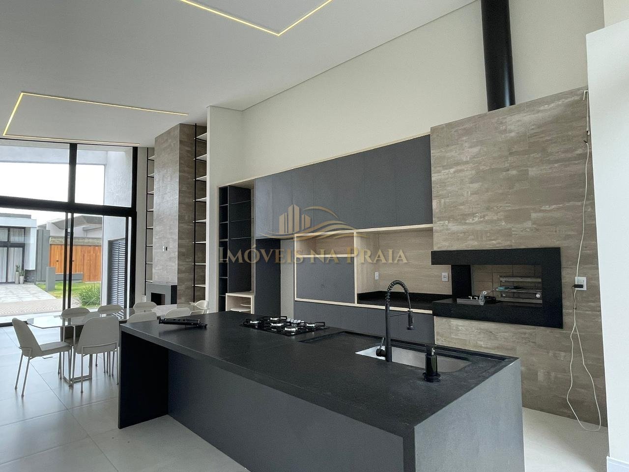 Foto 5 — Casa em Condomínio 4 Dormitório(s) Bairro Sunset