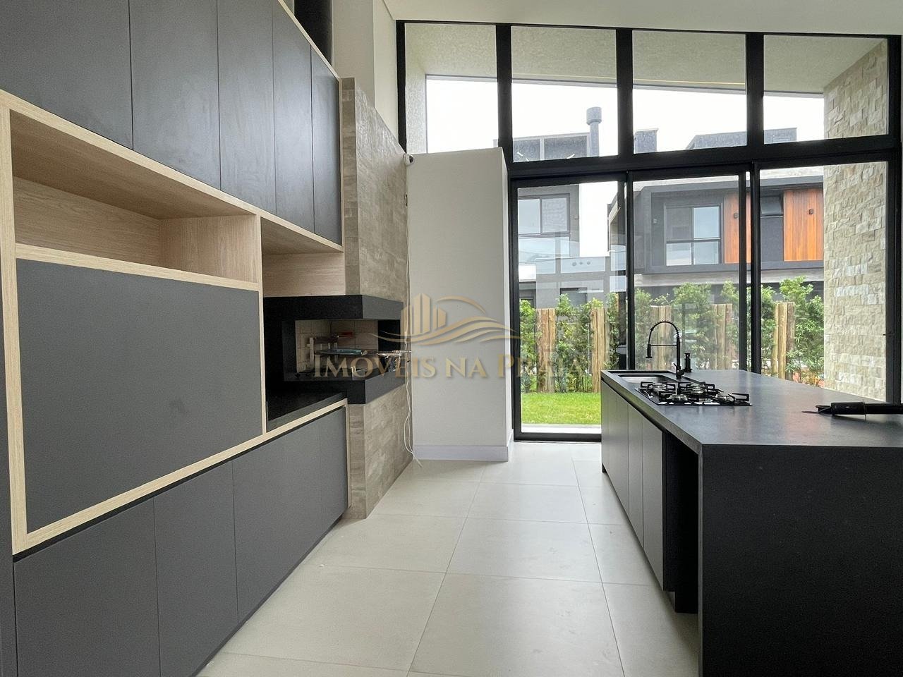 Foto 9 — Casa em Condomínio 4 Dormitório(s) Bairro Sunset