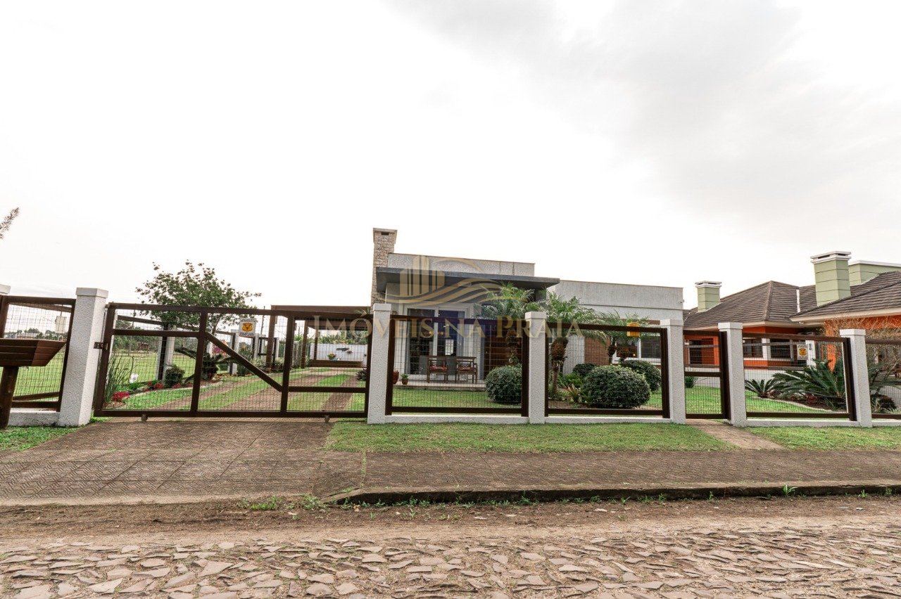 Foto 8 — Casa 4 Dormitório(s) Bairro Atlântida