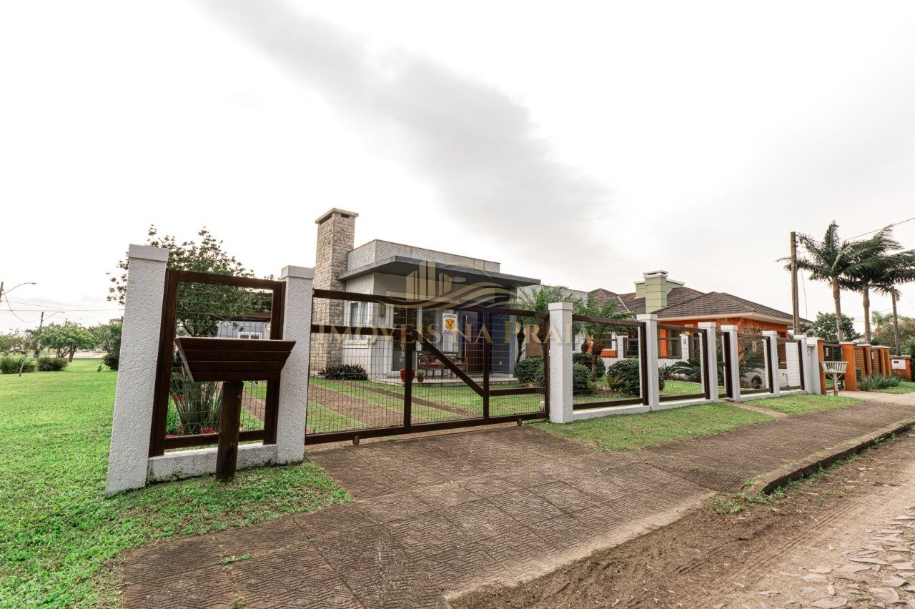 Foto 7 — Casa 4 Dormitório(s) Bairro Atlântida