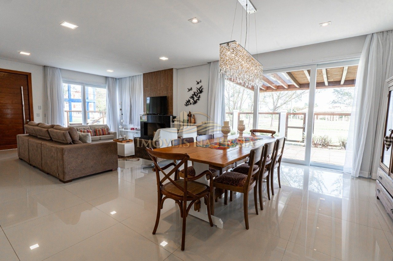 Foto 10 — Casa 4 Dormitório(s) Bairro Atlântida