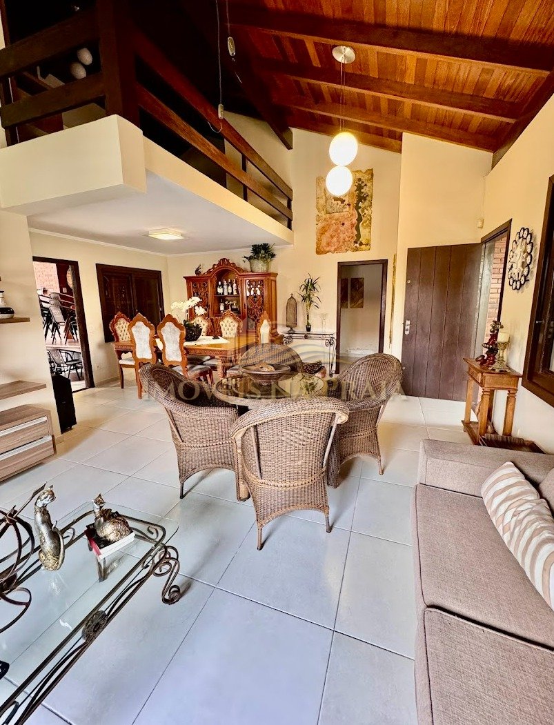 Foto 3 — Casa 5 Dormitório(s) Bairro Atlântida