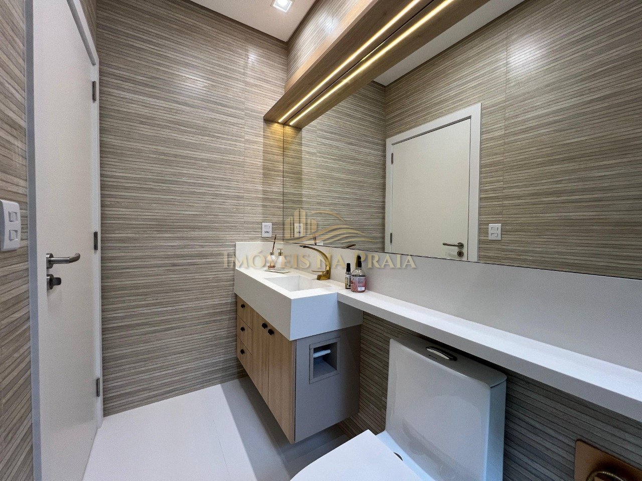 Foto 35 — Casa 4 Dormitório(s) Bairro Centro