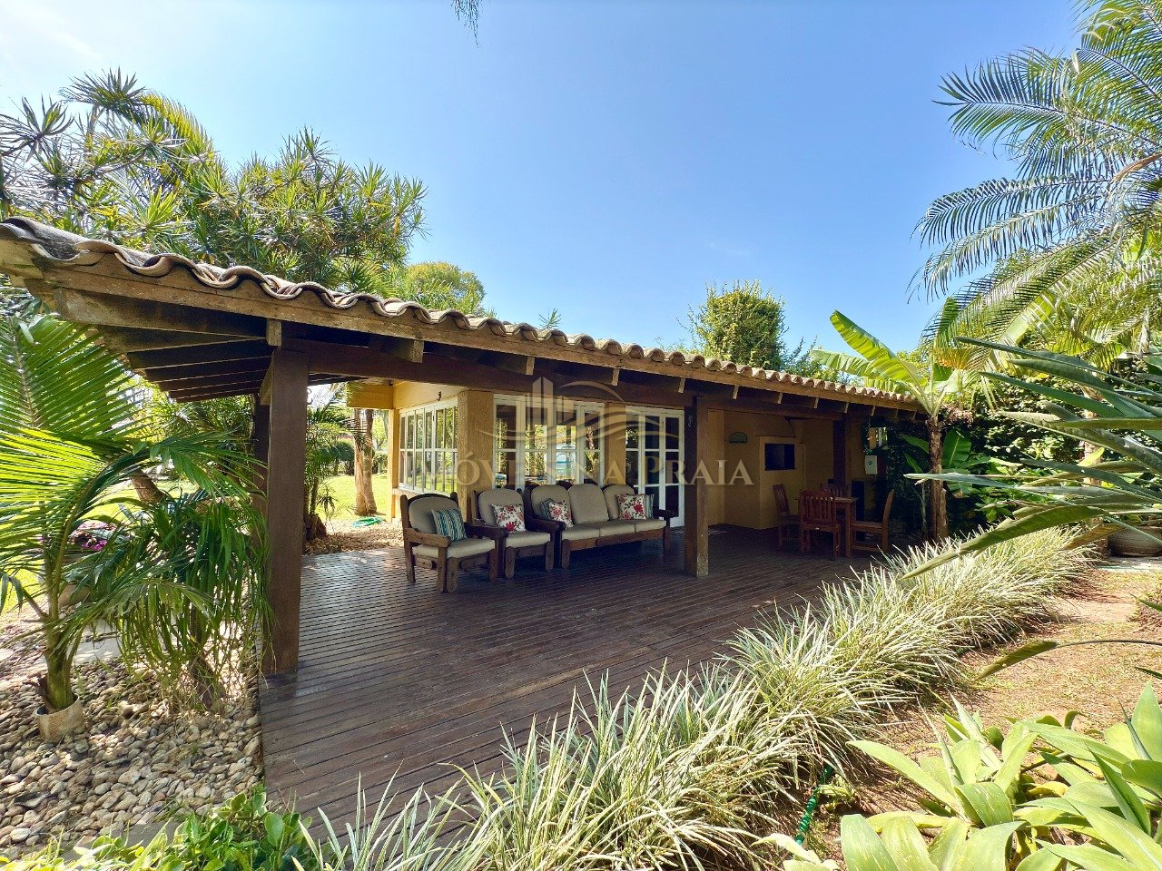 Casa 3 dormitórios no bairro Atlântida C-c-i