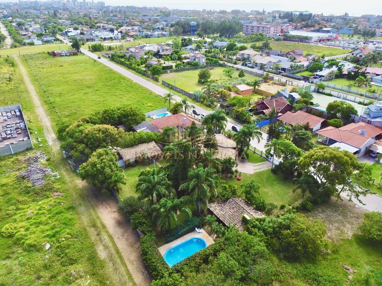 Foto 2 — Casa 3 dormitórios no bairro Atlântida C-c-i