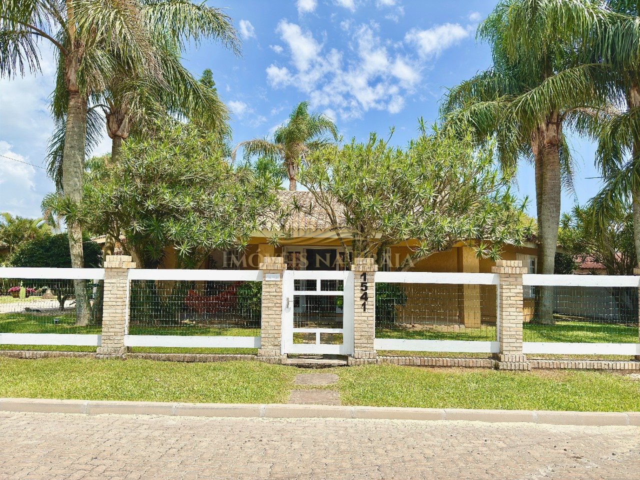 Foto 64 — Casa 3 dormitórios no bairro Atlântida C-c-i