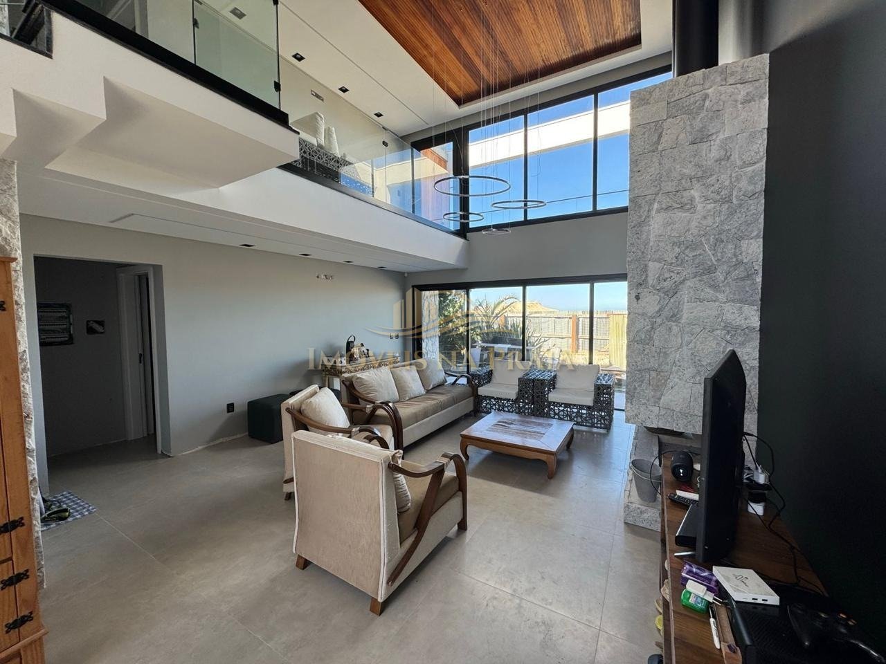 Foto 19 — Casa 6 dormitórios no bairro Centro