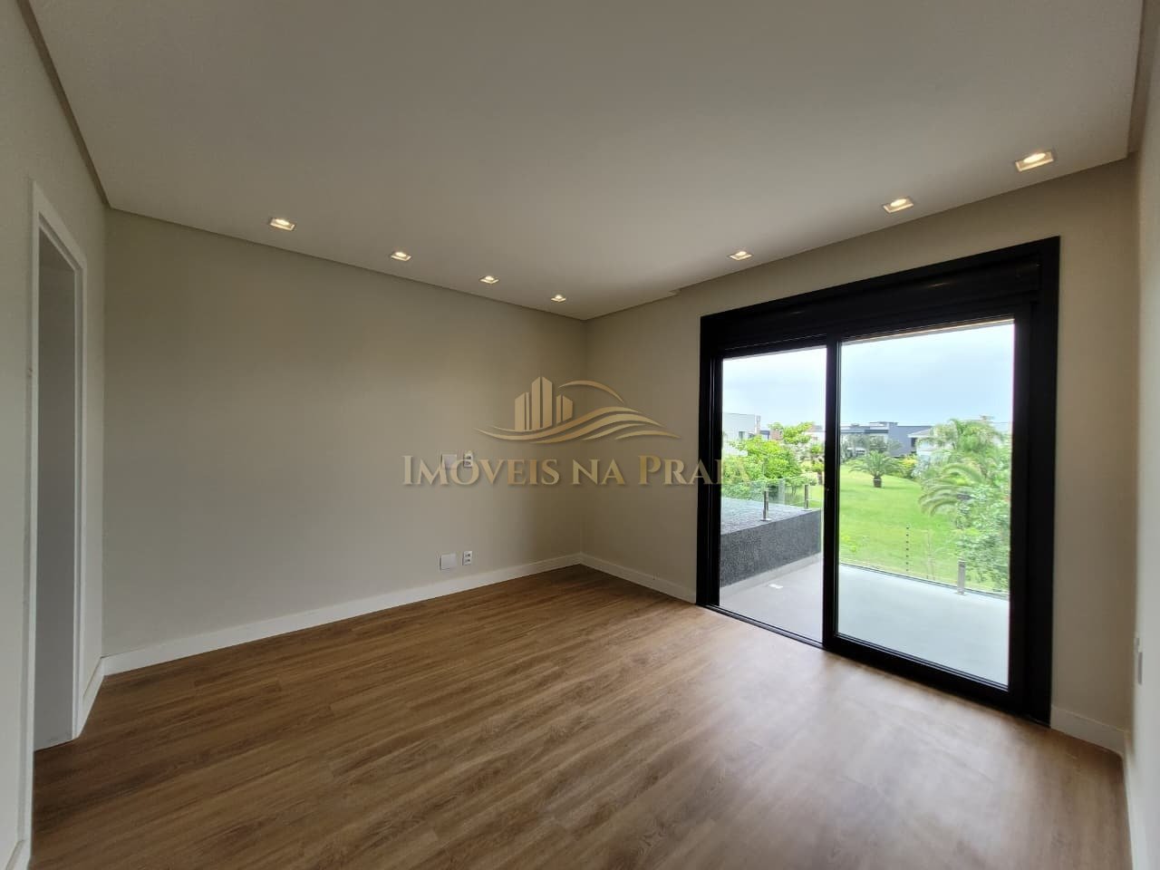 Foto 30 — Casa em Condomínio 4 dormitórios no bairro Sunset