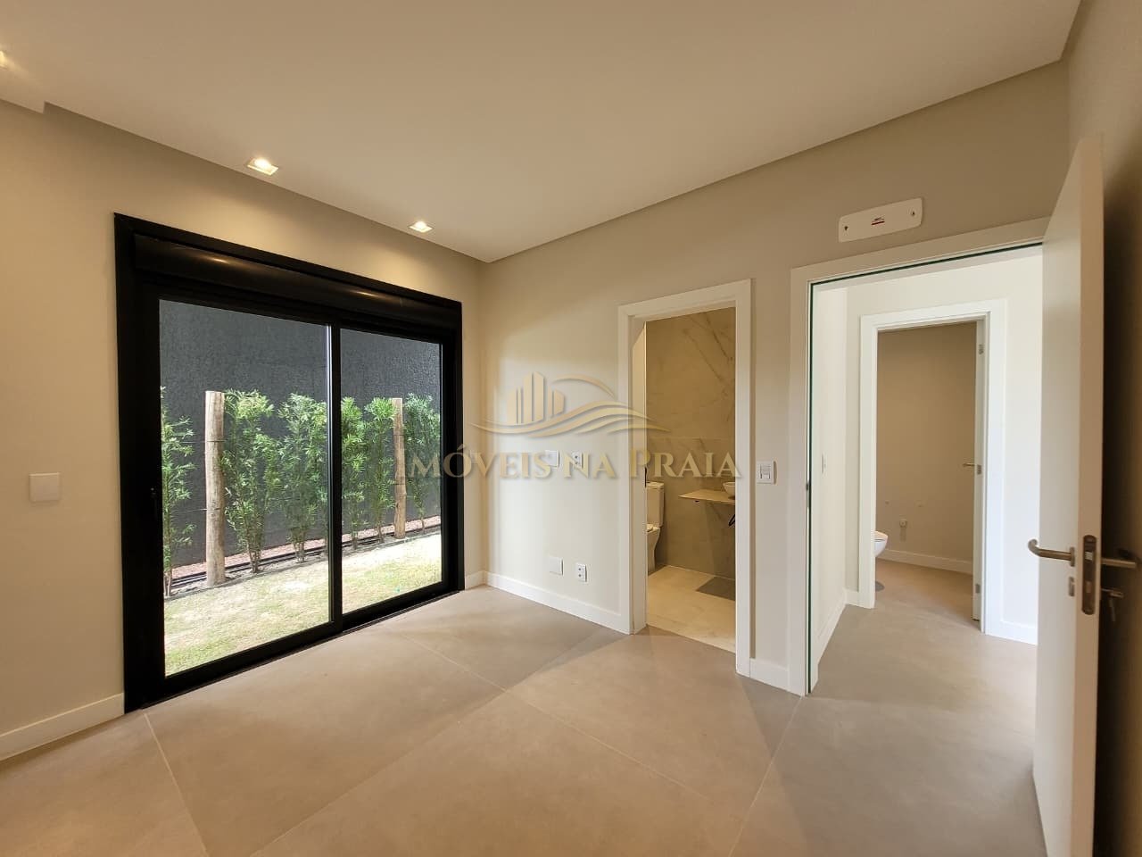 Foto 25 — Casa em Condomínio 4 dormitórios no bairro Sunset