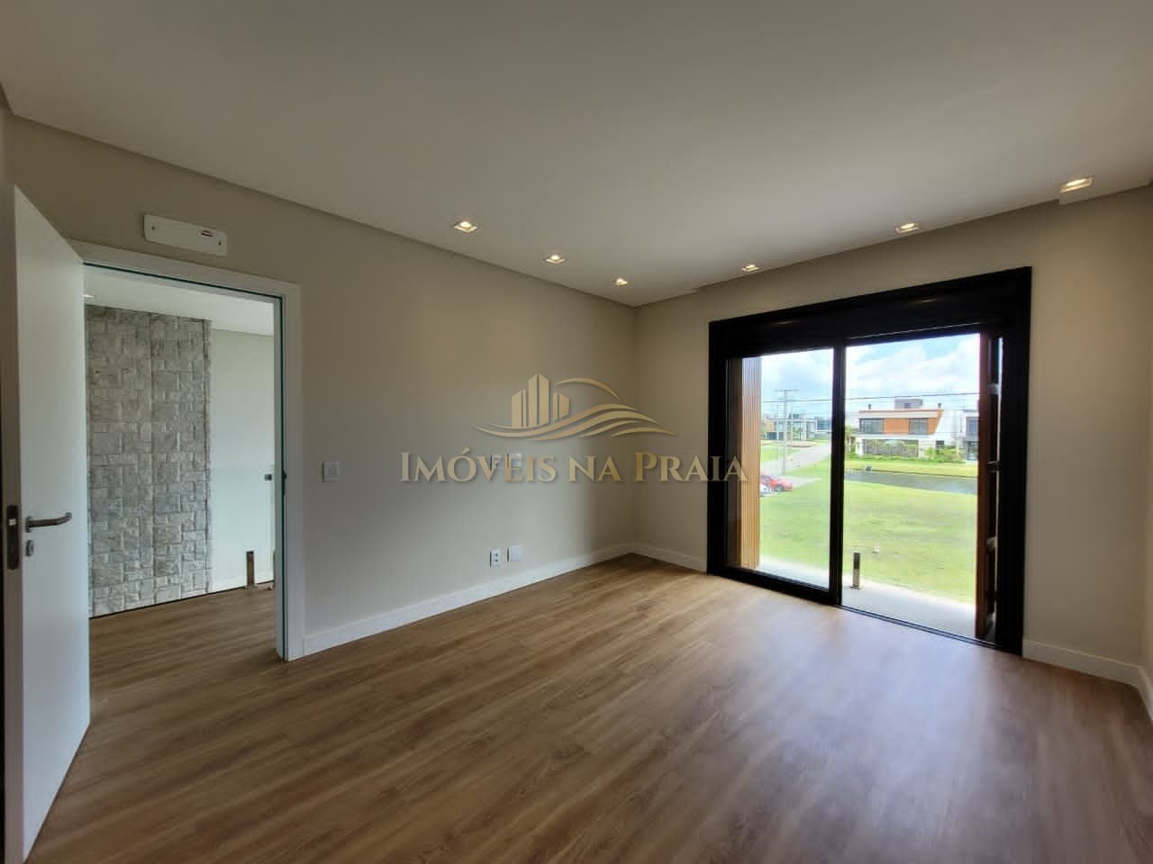 Foto 6 — Casa em Condomínio 4 dormitórios no bairro Sunset