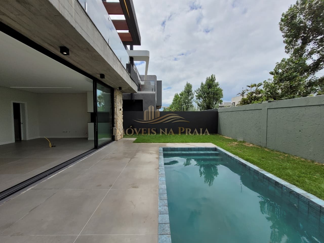 Foto 31 — Casa em Condomínio 4 dormitórios no bairro Sunset