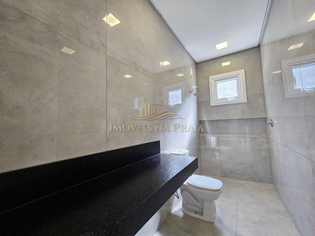 Foto 3 — Casa 3 dormitórios no bairro Rainha do Mar