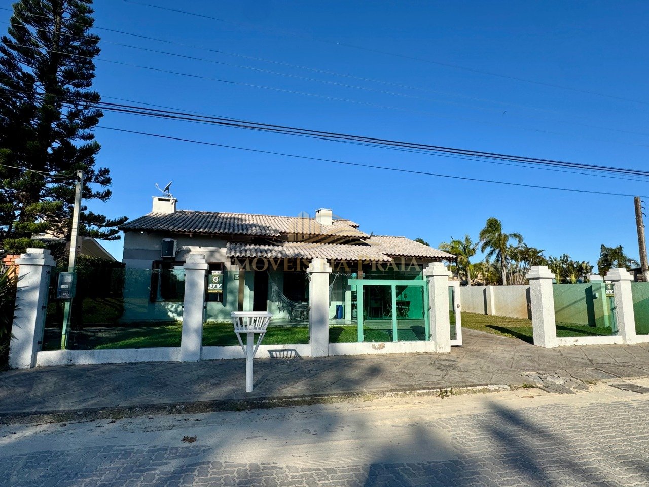Casa 3 dormitórios no bairro Atlântida