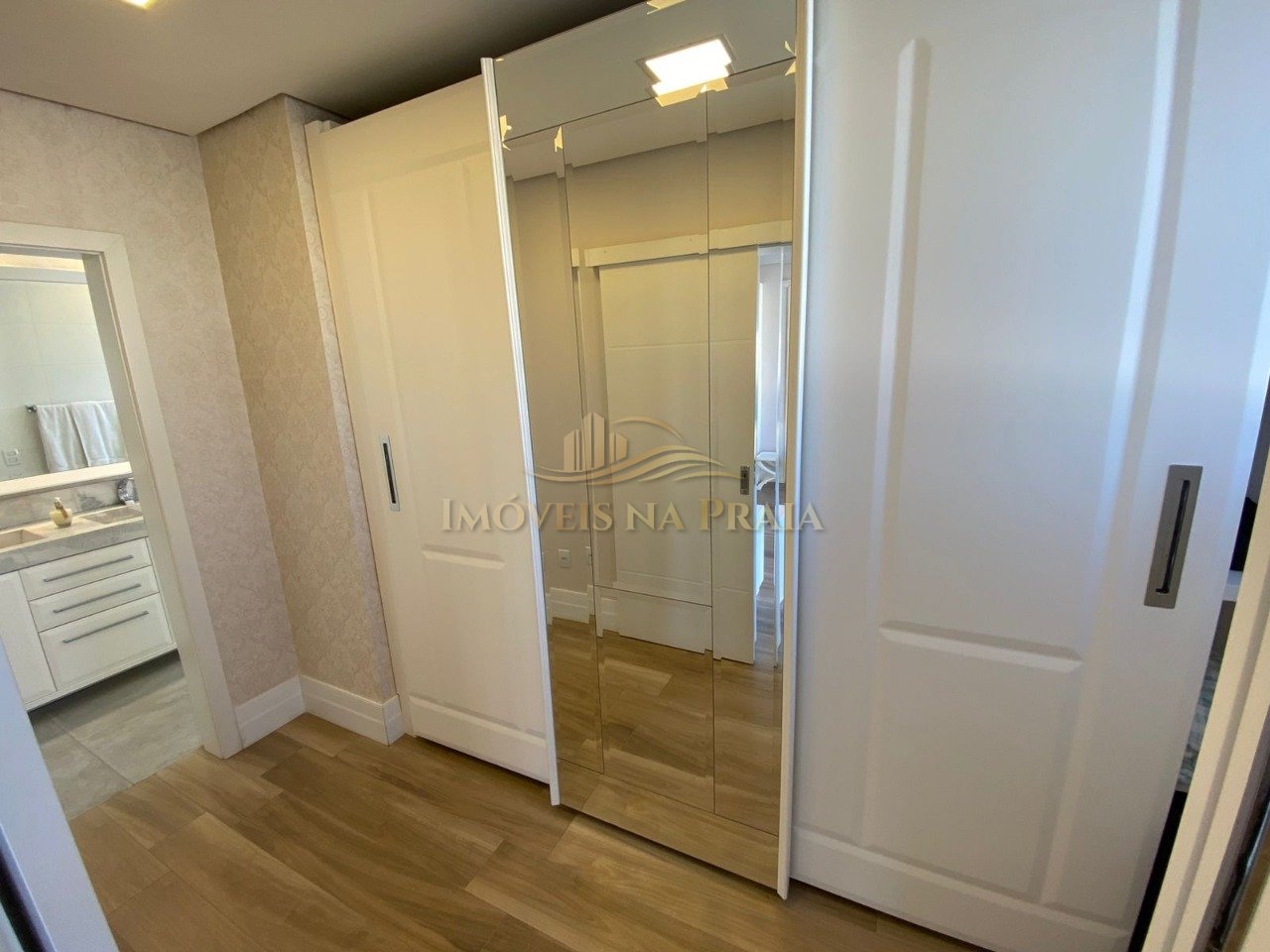 Foto 48 — Casa em Condomínio 4 dormitórios no bairro Las Palmas