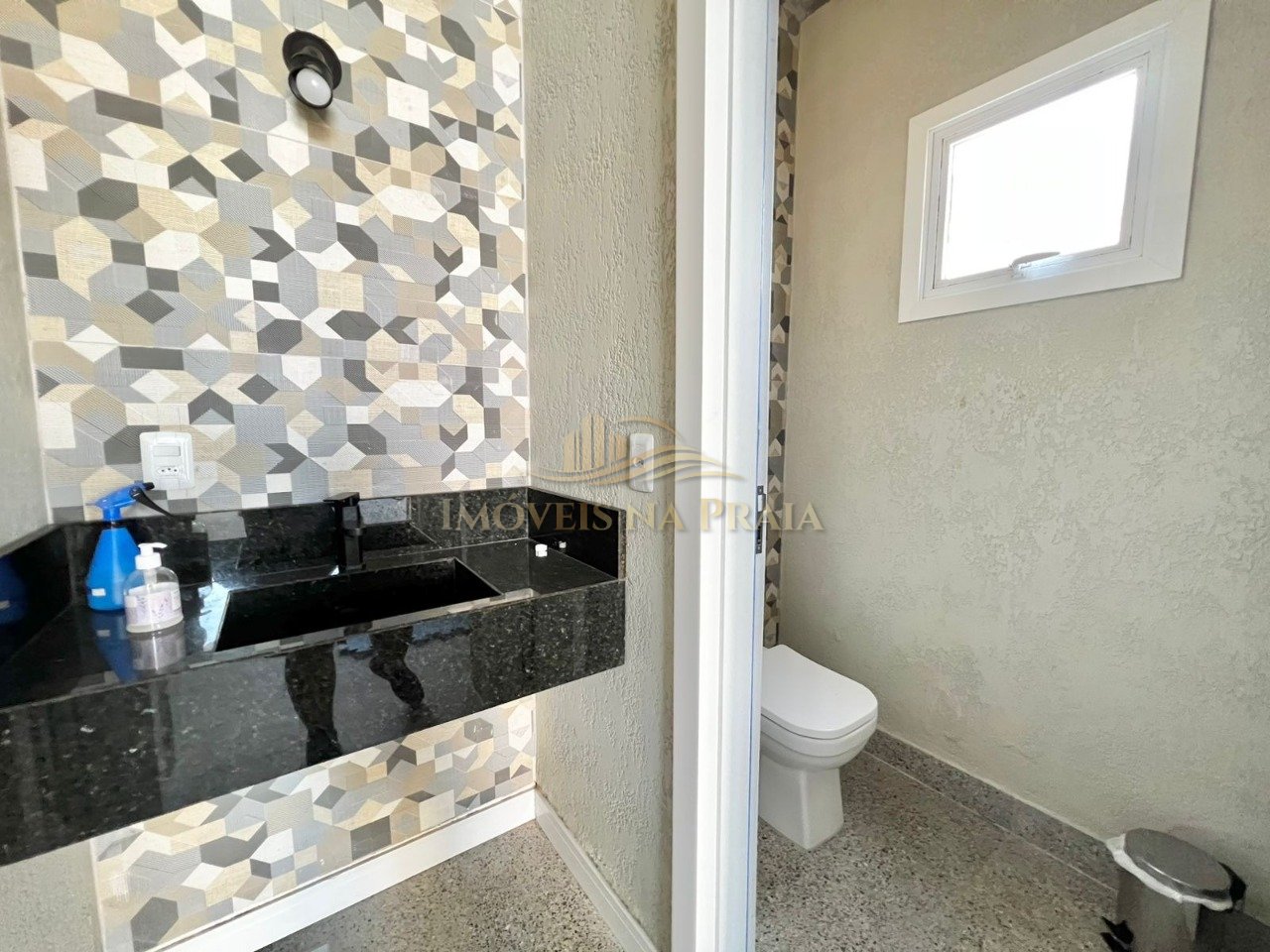 Foto 26 — Casa 3 dormitórios no bairro Rainha do Mar