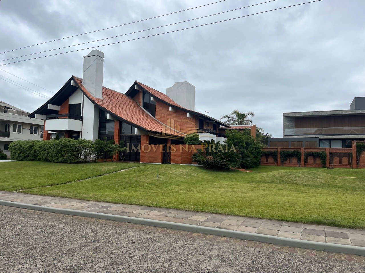Foto 5 — Casa 5 dormitórios no bairro Atlântida