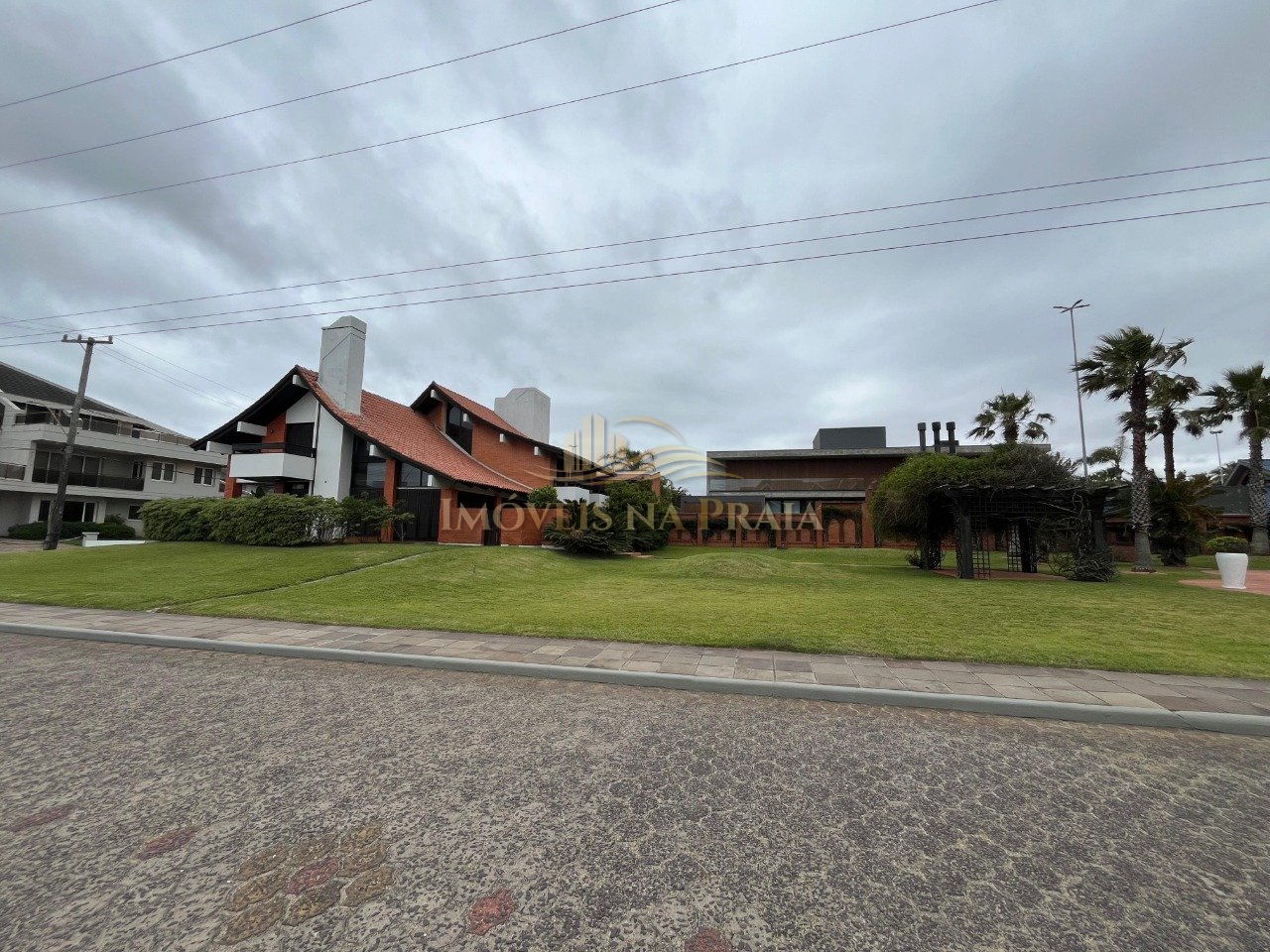 Foto 4 — Casa 5 dormitórios no bairro Atlântida