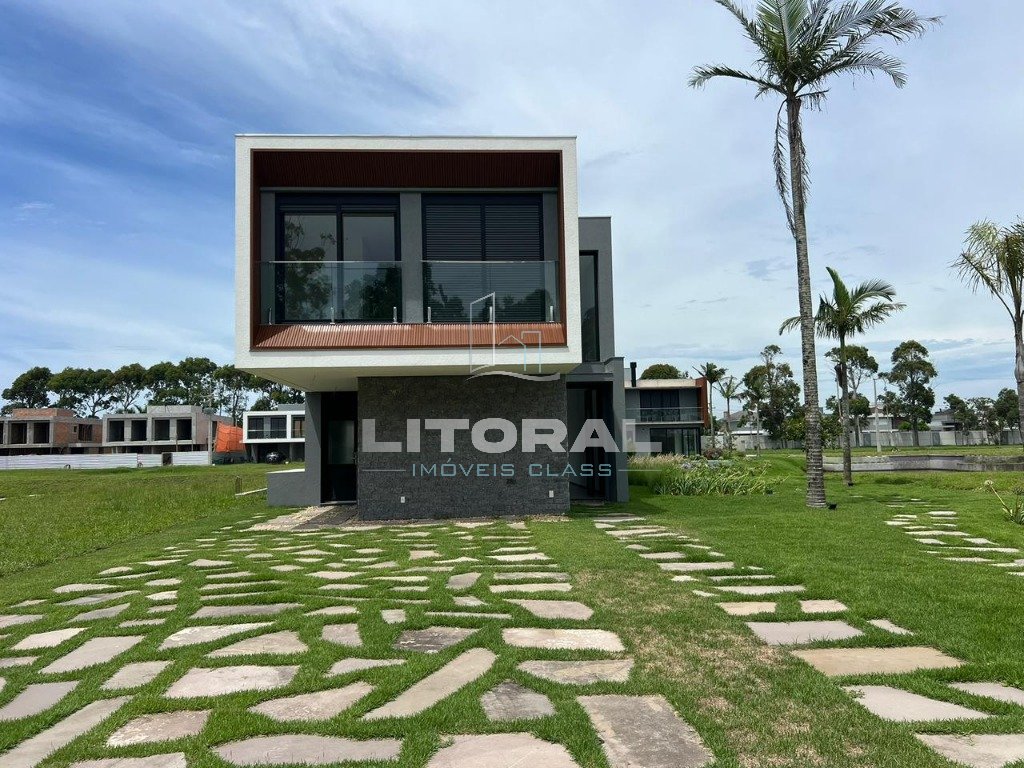 Casa em Condomínio 4 dormitórios no bairro Amaná