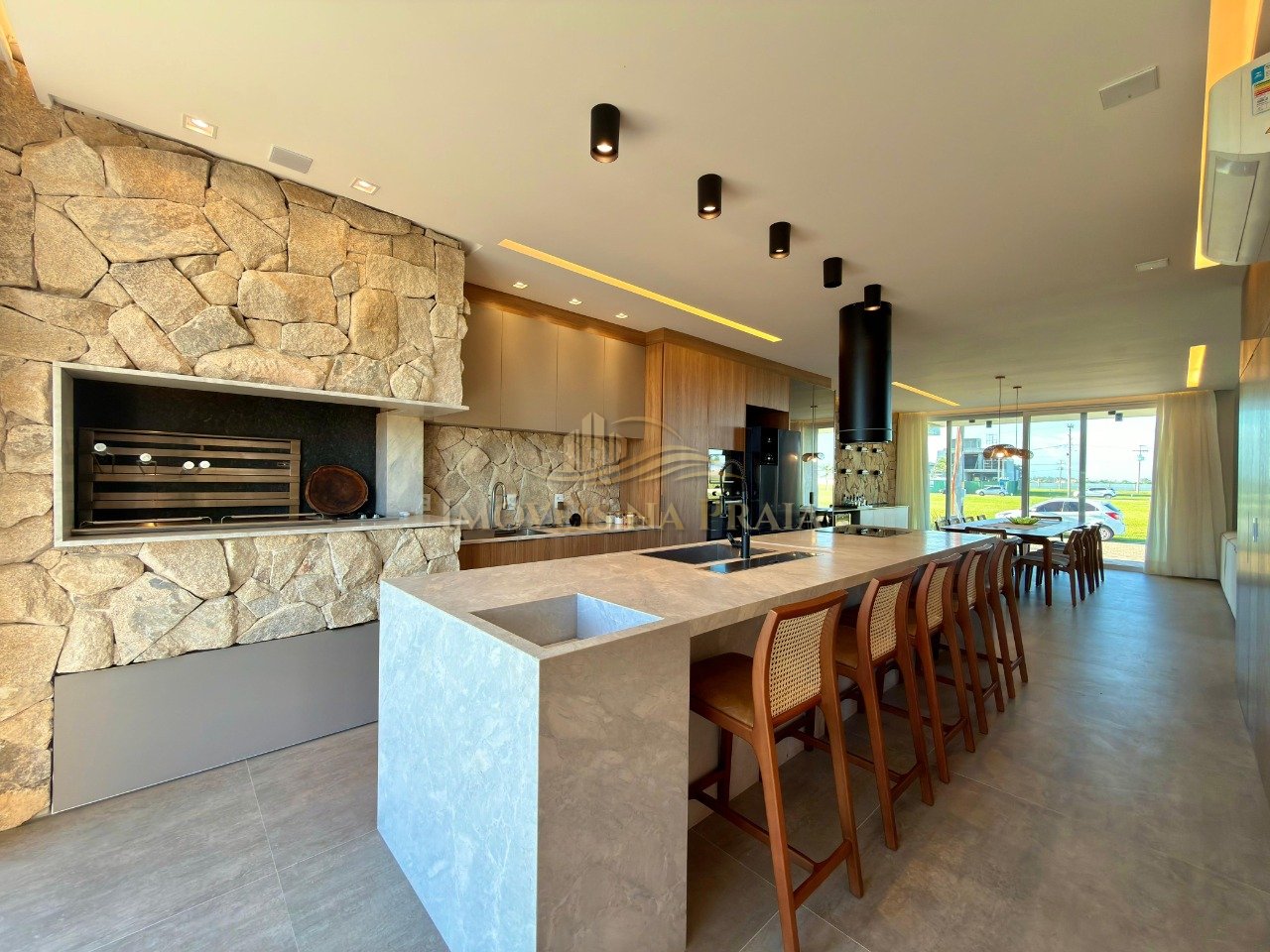 Foto 13 — Casa em Condomínio 4 dormitórios no bairro Allure Beach Condo