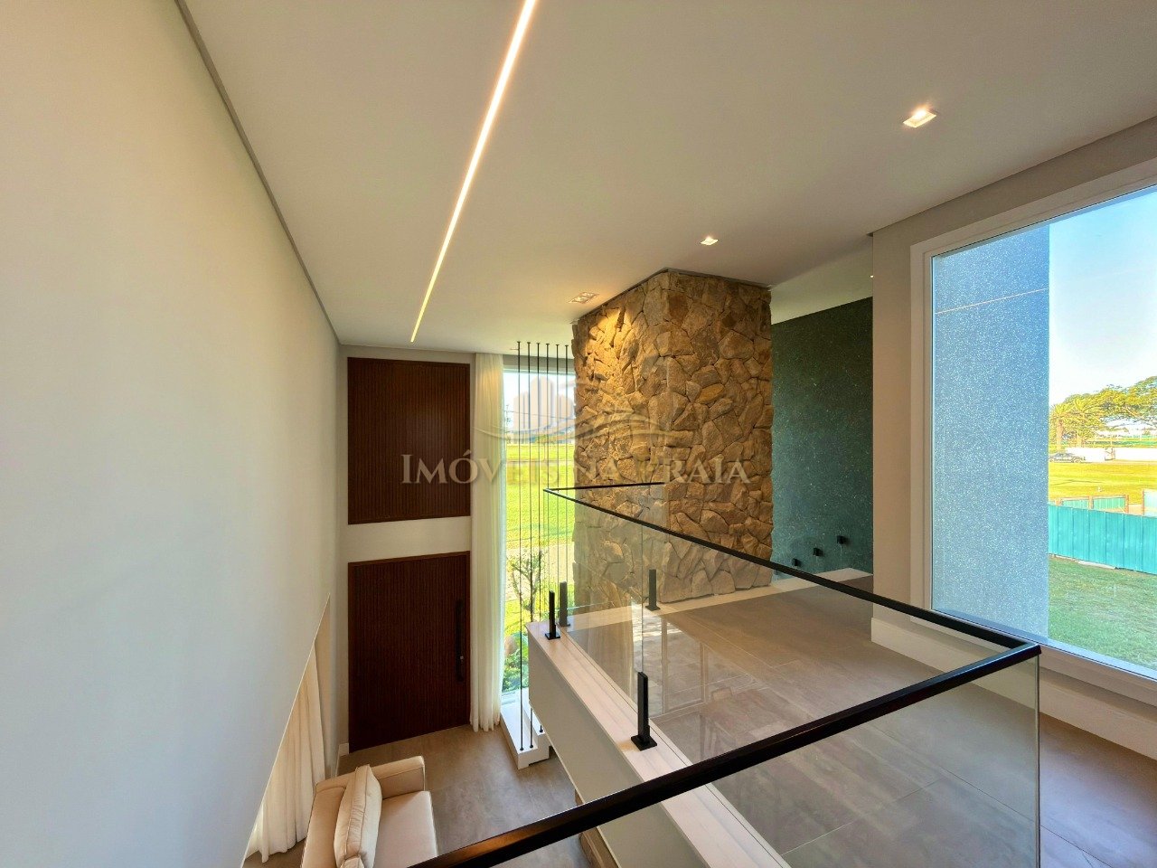 Foto 18 — Casa em Condomínio 4 dormitórios no bairro Allure Beach Condo