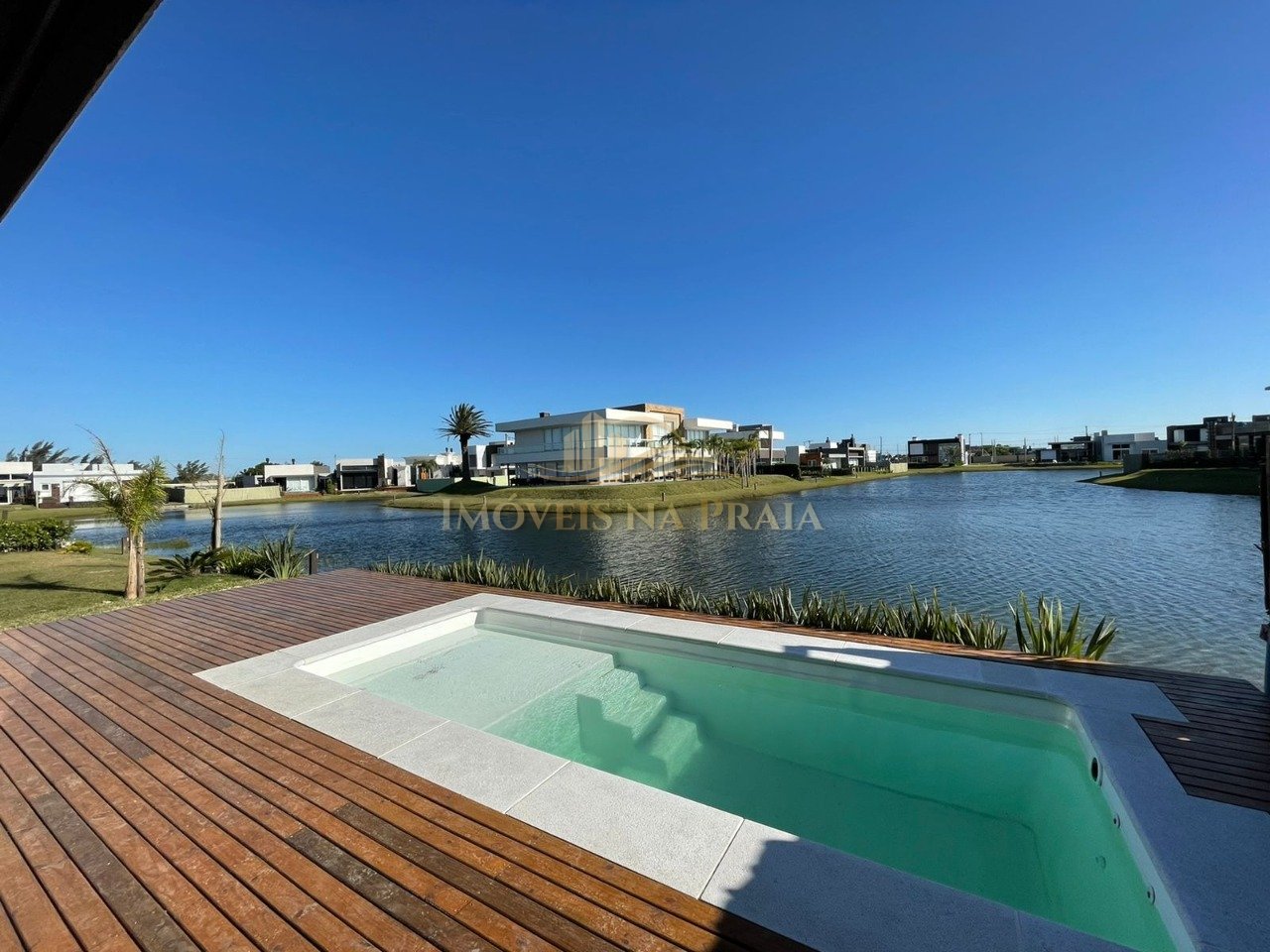 Foto 14 — Casa em Condomínio 4 Dormitório(s) Bairro Riviera