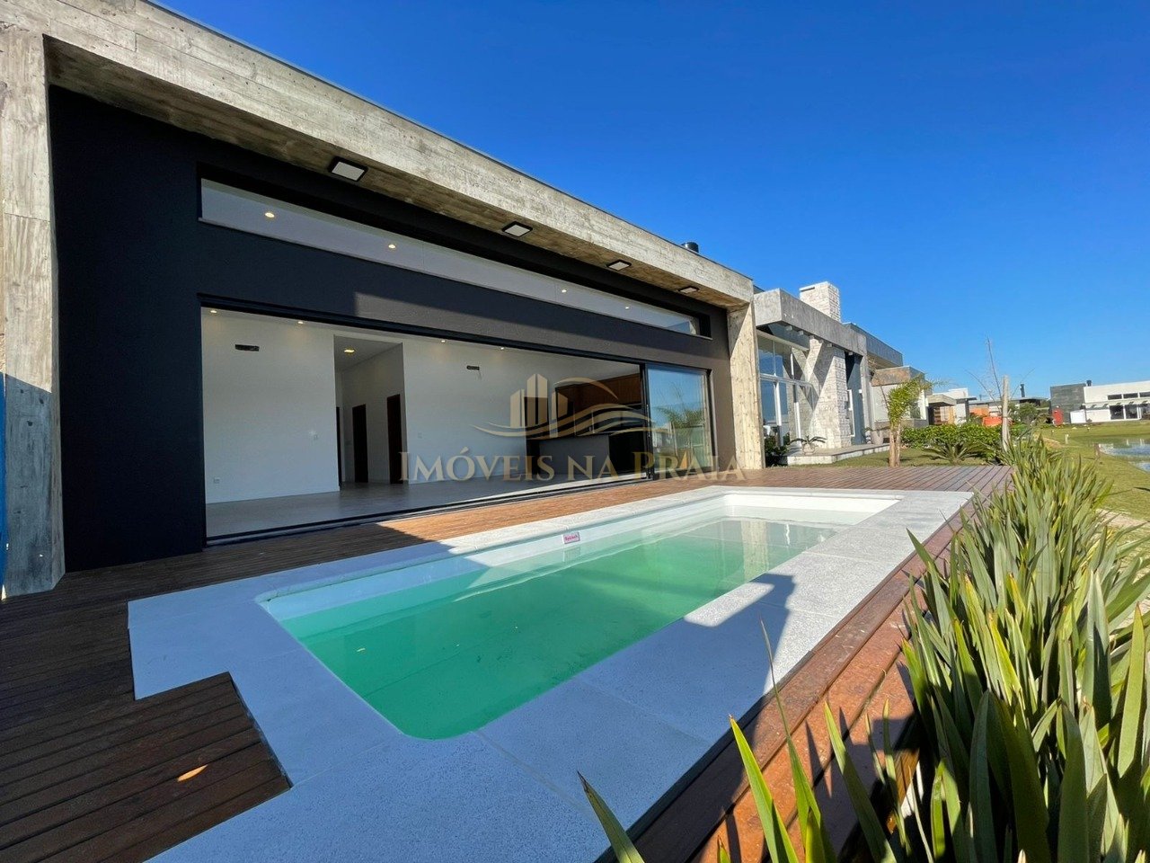 Foto 20 — Casa em Condomínio 4 Dormitório(s) Bairro Riviera